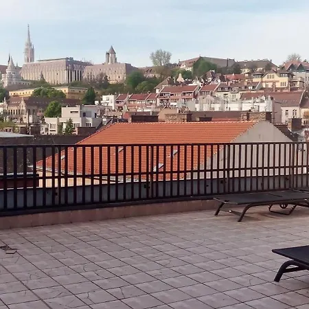 Buda Super Panorama 아파트