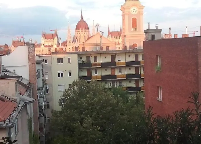 Buda Super Panorama 아파트 *